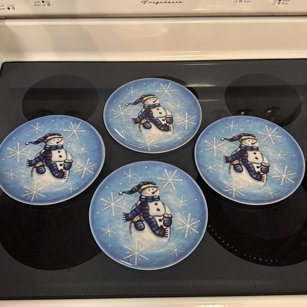 4 Place Serving Snowman Set of 4 each